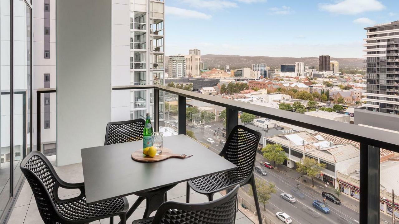 Avani Adelaide Residences Bagian luar foto