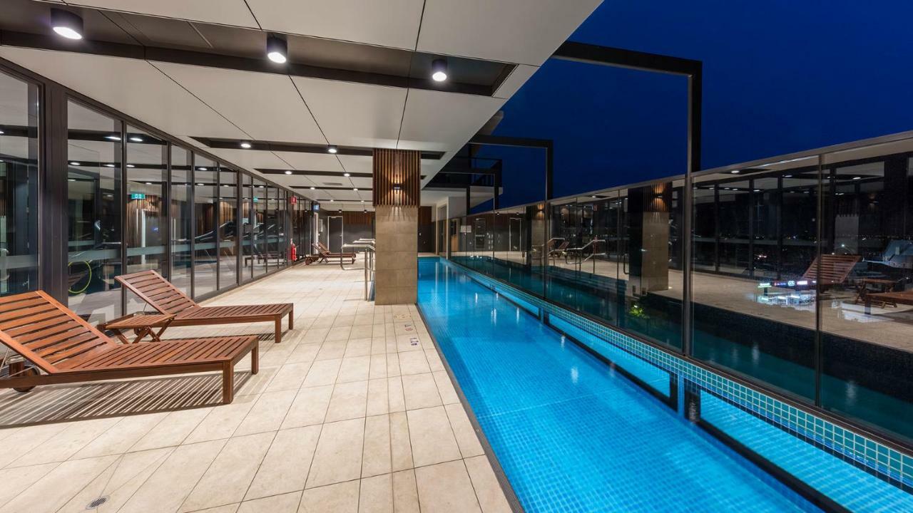 Avani Adelaide Residences Bagian luar foto
