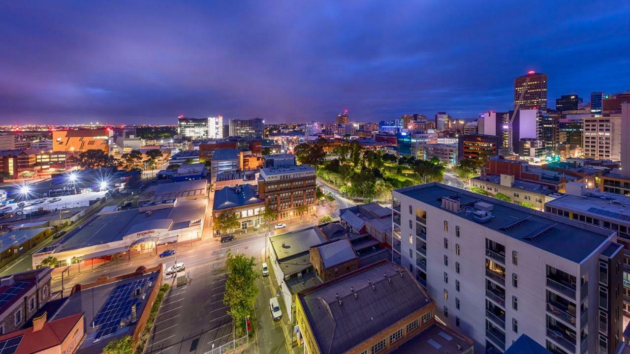 Avani Adelaide Residences Bagian luar foto