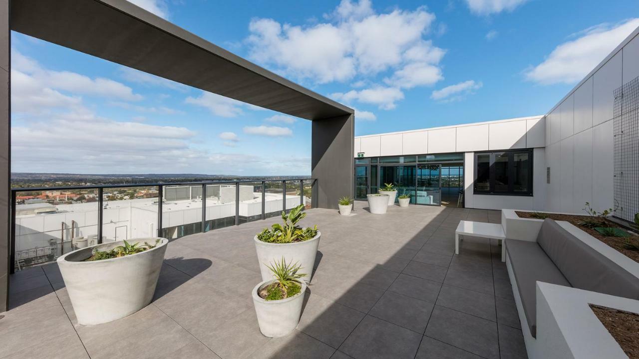 Avani Adelaide Residences Bagian luar foto